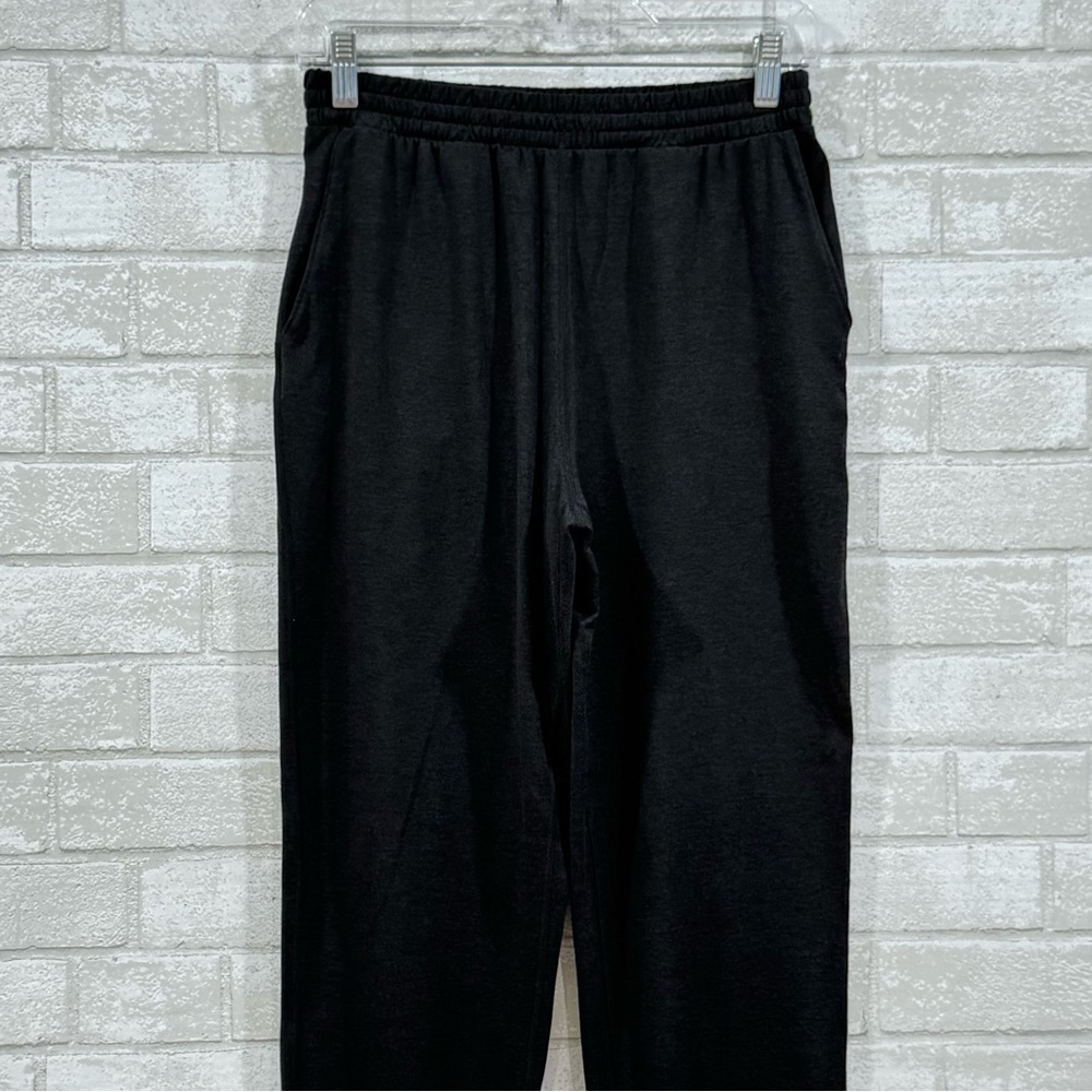 VUORI Boyfriend Women’s Sweatpant - Black Heather - Size - XS - Picture 2 of 8